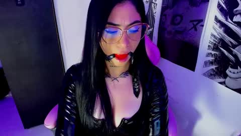 MOON online show from January 4, 2025, 4:01 am