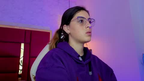 Snapshot of moon_winy chatting on April 29, 2026, 11:25 am Winy online show from April 29, 2026, 11:25 am