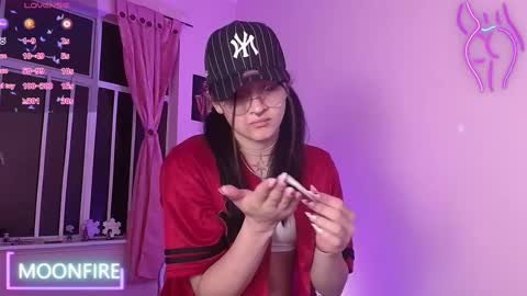 Snapshot of moonfiredance chatting on February 22, 2025, 6:17 am Nicky online show from February 22, 2025, 6:17 am