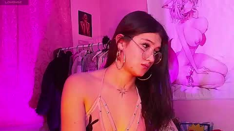 Snapshot of moonfiredance chatting on September 21, 2025, 7:10 am Nicky online show from September 21, 2025, 7:10 am