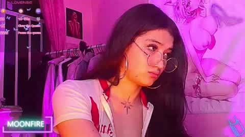 Snapshot of moonfiredance chatting on October 2, 2025, 6:31 am Nicky online show from October 2, 2025, 6:31 am