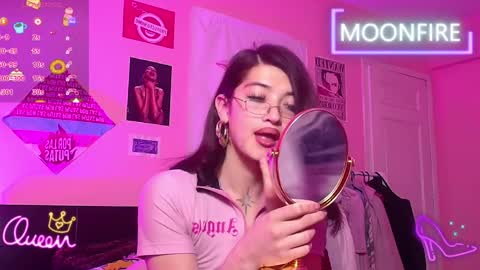 Nicky  online show from April 10, 2026, 10:53 am