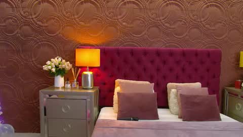 Snapshot of moonligt_iris chatting on September 14, 2025, 4:33 am moonligt_iris online show from September 14, 2025, 4:33 am