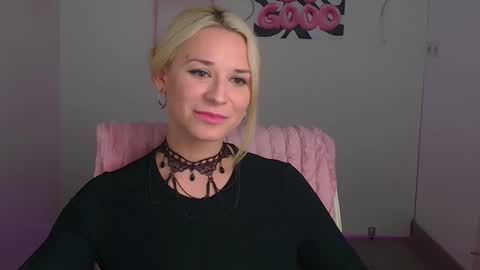 Susanna online show from May 3, 2026, 11:38 am