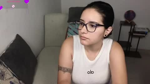 Moon Woman online show from April 5, 2026, 3:47 am