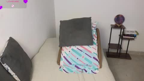 Moon Woman online show from April 11, 2026, 7:45 am