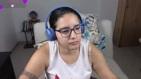 Snapshot of moonwoman_ chatting on June 11, 2026, 7:17 am Moon Woman online show from June 11, 2026, 7:17 am
