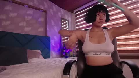 Michelle online show from February 11, 2025, 1:09 pm