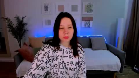 Snapshot of mooonlightsky chatting on April 22, 2026, 4:59 am Charli online show from April 22, 2026, 4:59 am