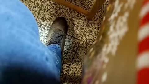 moos1 online show from March 19, 2026, 5:50 pm