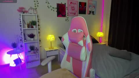 Morana Mayer online show from March 2, 2025, 7:21 am