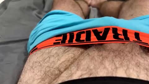 Me online show from April 10, 2026, 8:46 pm