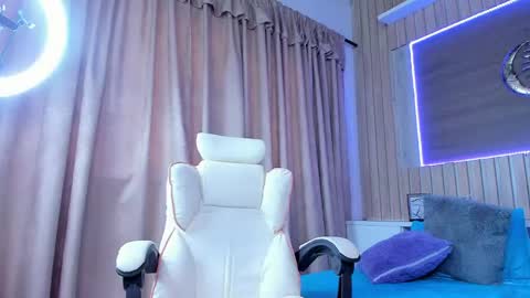 Morene  online show from April 4, 2026, 8:06 pm