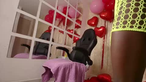 morena online show from February 18, 2026, 2:07 am