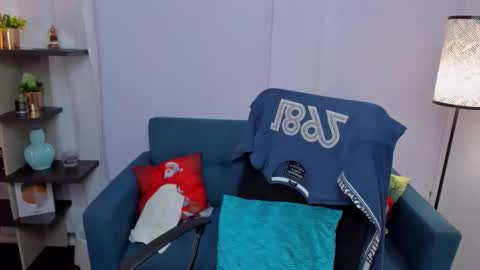 Snapshot of morgan_ra chatting on November 11, 2025, 7:58 pm morgan_ra online show from November 11, 2025, 7:58 pm