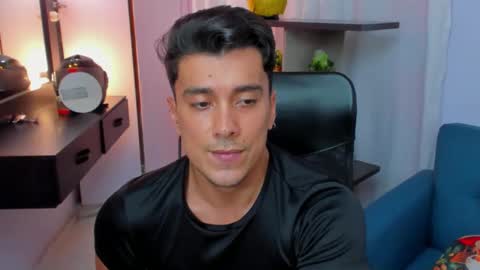 Snapshot of morgan_ra chatting on November 17, 2025, 8:58 pm morgan_ra online show from November 17, 2025, 8:58 pm