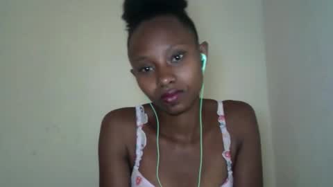 morgane_69 online show from May 21, 2026, 8:10 am