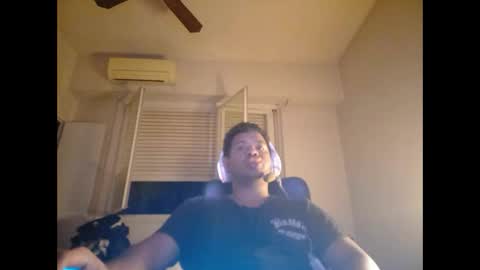 Snapshot of morocho777 chatting on February 19, 2025, 5:27 am Bruno online show from February 19, 2025, 5:27 am