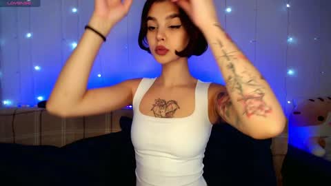 Snapshot of moto_ponchik chatting on January 31, 2025, 9:05 am Kris online show from January 31, 2025, 9:05 am