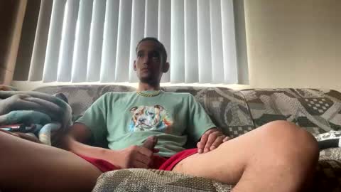 mouli23r online show from April 11, 2026, 9:52 pm