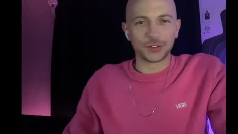 mount_vesuvius online show from April 15, 2026, 3:35 am