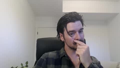 moustachematt online show from June 6, 2026, 3:22 am