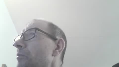 Snapshot of moviem1978 chatting on March 17, 2026, 12:08 pm Frederik online show from March 17, 2026, 12:08 pm