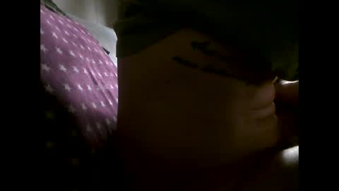 Snapshot of mowgli1977 chatting on December 3, 2024, 9:55 am mowgli1977 online show from December 3, 2024, 9:55 am