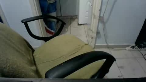 mppempis81 online show from March 6, 2026, 8:27 pm