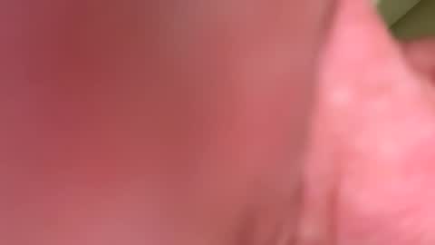 mr6ray online show from December 8, 2024, 9:52 pm