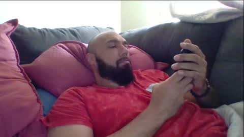 Mr8 online show from March 25, 2026, 8:37 pm