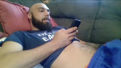 Mr8 online show from April 9, 2026, 10:59 pm