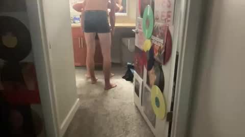 Snapshot of mr_40oz_lush chatting on January 10, 2026, 8:16 am The Honey Pot Pooh Bear online show from January 10, 2026, 8:16 am