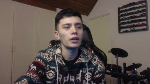 Snapshot of mr_andresr chatting on October 10, 2025, 3:27 am Andy online show from October 10, 2025, 3:27 am