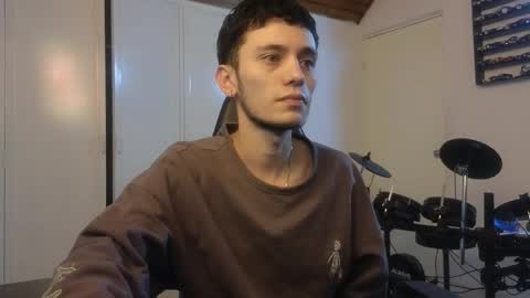 Snapshot of mr_andresr chatting on November 3, 2025, 3:30 am Andy online show from November 3, 2025, 3:30 am