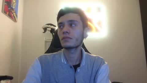 Snapshot of mr_andresr chatting on February 11, 2026, 1:43 am Andy online show from February 11, 2026, 1:43 am