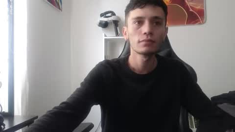 Snapshot of mr_andresr chatting on March 4, 2026, 6:58 pm Andy online show from March 4, 2026, 6:58 pm