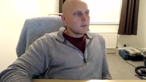 Snapshot of mr_baldy chatting on October 10, 2025, 11:37 pm Mr Baldy Likes to Chat online show from October 10, 2025, 11:37 pm