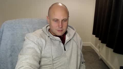 Snapshot of mr_baldy chatting on October 25, 2025, 10:15 pm Mr Baldy Likes to Chat online show from October 25, 2025, 10:15 pm