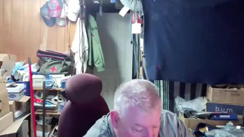 mr_canoe_licker_69 online show from December 15, 2024, 2:27 pm