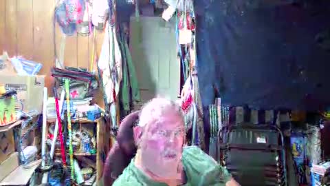 mr_canoe_licker_69 online show from December 23, 2024, 7:52 pm