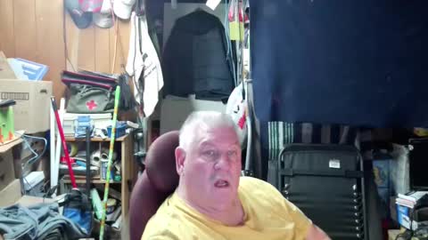 mr_canoe_licker_69 online show from December 31, 2024, 8:34 pm