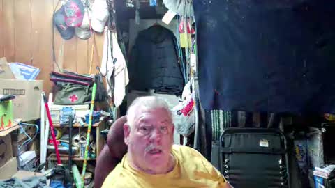 mr_canoe_licker_69 online show from January 1, 2025, 12:55 pm