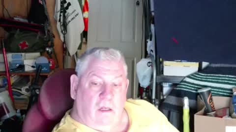 mr_canoe_licker_69 online show from January 19, 2025, 3:42 pm