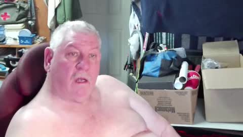 mr_canoe_licker_69 online show from February 22, 2025, 7:58 pm
