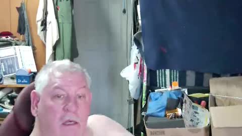 mr_canoe_licker_69 online show from March 2, 2025, 7:12 pm