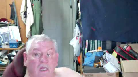 mr_canoe_licker_69 online show from March 6, 2025, 7:21 pm