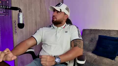 Snapshot of mr_david_cox chatting on February 20, 2025, 10:59 am David online show from February 20, 2025, 10:59 am