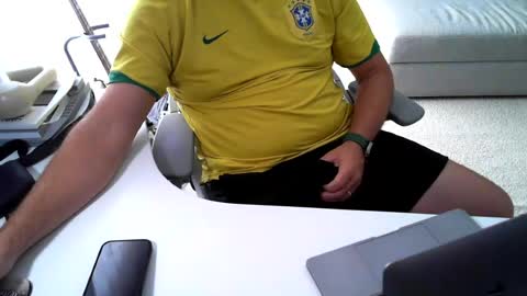 Snapshot of mr_hornyasfuck chatting on June 24, 2026, 5:56 pm mr_hornyasfuck online show from June 24, 2026, 5:56 pm