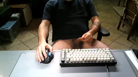 mr_kaa online show from April 28, 2026, 10:15 pm